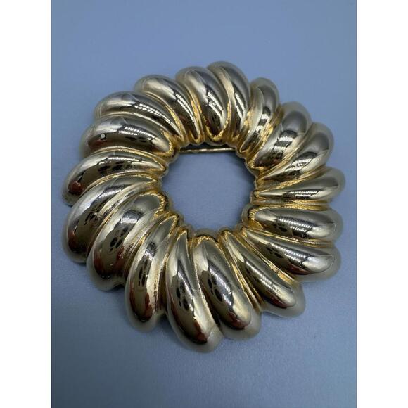 Vintage Givenchy Signed Gold Tone Spiral Flower/Sun Pattern Brooch - Picture 1 of 8
